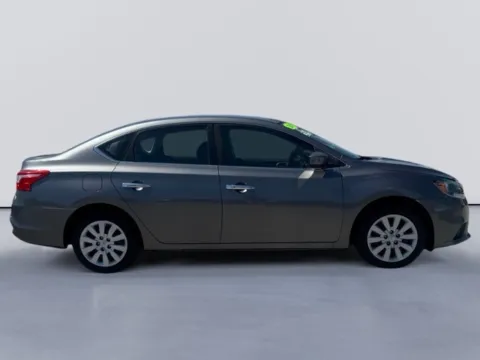 More photos of 2017 Nissan Sentra SV at Lakeway Auto Sales, TN