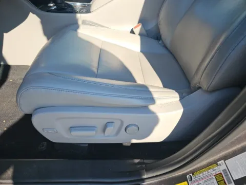 Another view of 2019 Toyota Highlander SE for sale in Morristown, TN at Lakeway Auto Sales