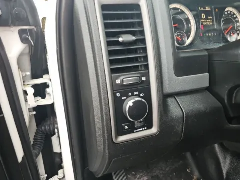 More photos of 2019 Ram 1500 Classic Tradesman at Lakeway Auto Sales, TN