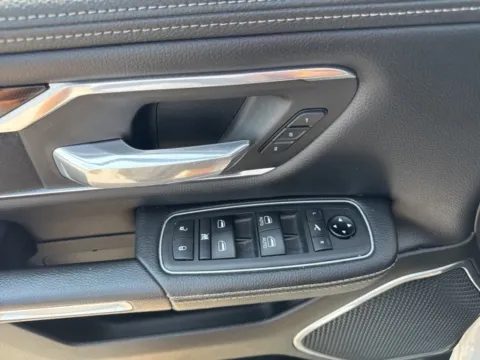 More photos of 2021 Ram 1500 Laramie at Lakeway Auto Sales, TN