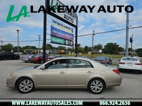 Beige 2009 Toyota Avalon XLS for sale in Morristown, TN