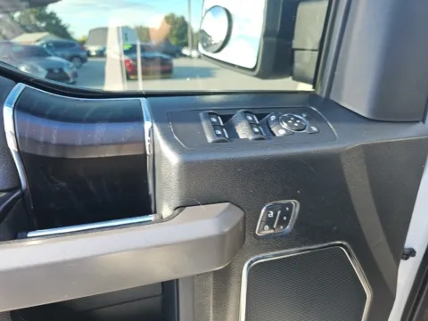 More photos of 2019 Ford F-150 Platinum at Lakeway Auto Sales, TN