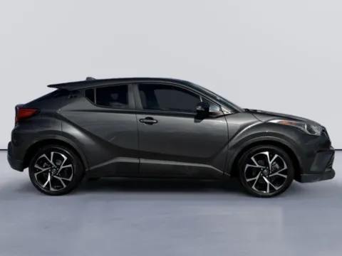 More photos of 2018 Toyota C-HR XLE at Lakeway Auto Sales, TN