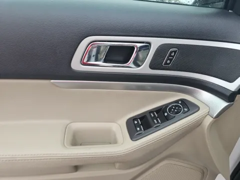 More photos of 2014 Ford Explorer XLT at Lakeway Auto Sales, TN