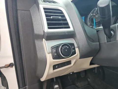 More photos of 2014 Ford Explorer XLT at Lakeway Auto Sales, TN