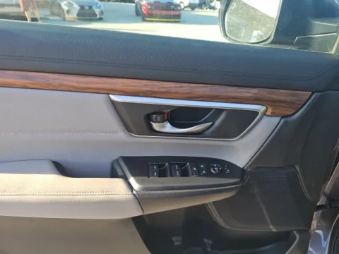 More photos of 2019 Honda CR-V EX at Lakeway Auto Sales, TN