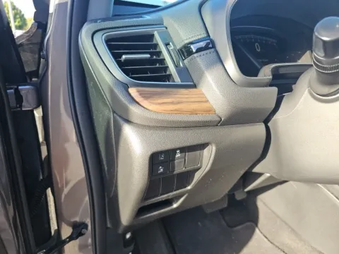 More photos of 2019 Honda CR-V EX at Lakeway Auto Sales, TN