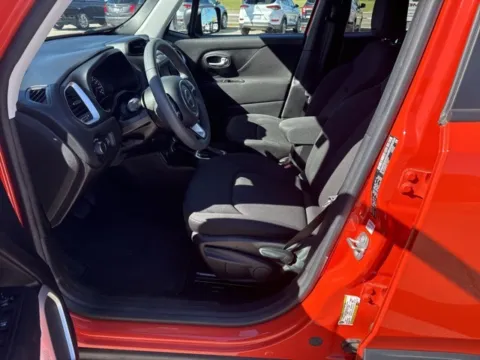 More photos of 2019 Jeep Renegade Sport at Lakeway Auto Sales, TN