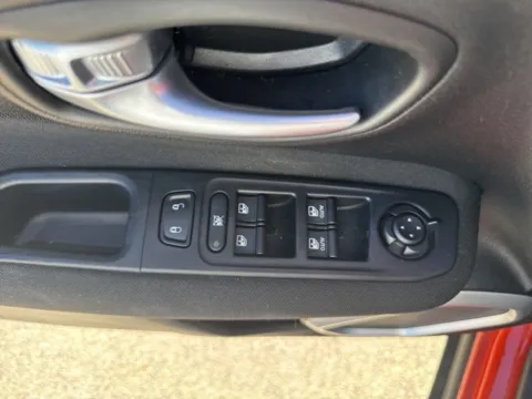 More photos of 2019 Jeep Renegade Sport at Lakeway Auto Sales, TN