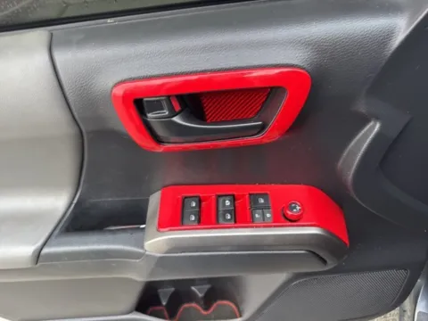 More photos of 2022 Toyota Tacoma SR5 at Lakeway Auto Sales, TN
