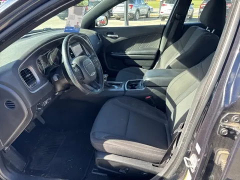 More photos of 2019 Dodge Charger SXT at Lakeway Auto Sales, TN