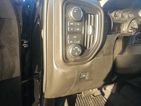 More photos of 2021 Chevrolet Silverado 1500 Custom at Lakeway Auto Sales, TN