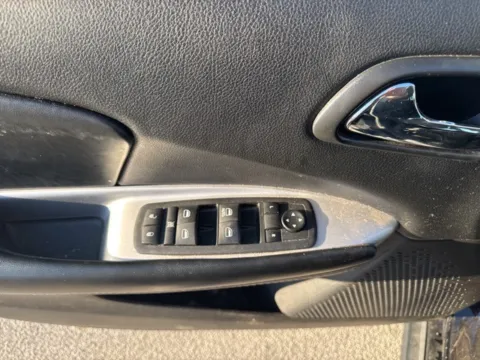 More photos of 2018 Dodge Journey SE at Lakeway Auto Sales, TN