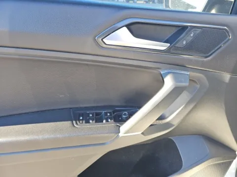 More photos of 2018 Volkswagen Tiguan 2.0T SE at Lakeway Auto Sales, TN