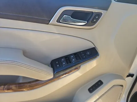 More photos of 2015 GMC Yukon XL Denali at Lakeway Auto Sales, TN