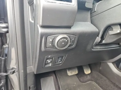 More photos of 2015 Ford F-150 XLT at Lakeway Auto Sales, TN