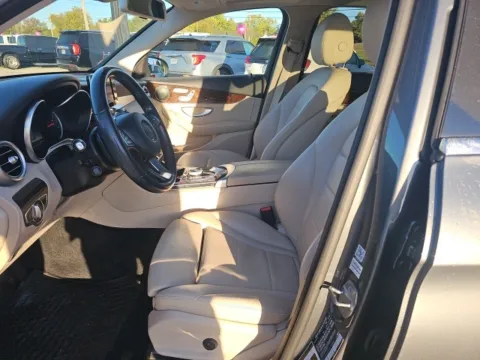 Photos of 2019 Mercedes-Benz GLC 300 for sale in Morristown, TN at Lakeway Auto Sales