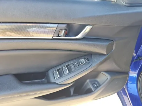 More photos of 2019 Honda Accord Sport at Lakeway Auto Sales, TN