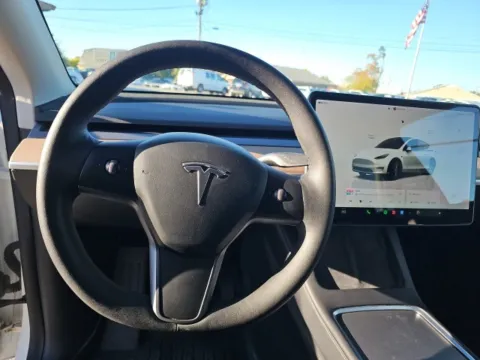 More photos of 2022 Tesla Model Y Long Range at Lakeway Auto Sales, TN