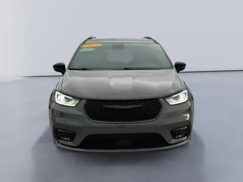 Another view of 2025 Chrysler Pacifica Limited for sale in Morristown, TN at Lakeway Auto Sales