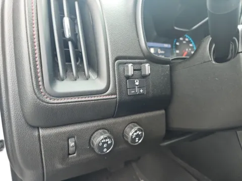 More photos of 2020 GMC Canyon All Terrain at Lakeway Auto Sales, TN