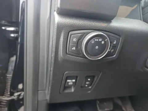 More photos of 2019 Ford F-150 XLT at Lakeway Auto Sales, TN