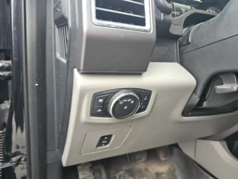 More photos of 2015 Ford F-150 XLT at Lakeway Auto Sales, TN