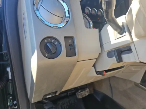 More photos of 2008 Ford F-250SD XLT at Lakeway Auto Sales, TN