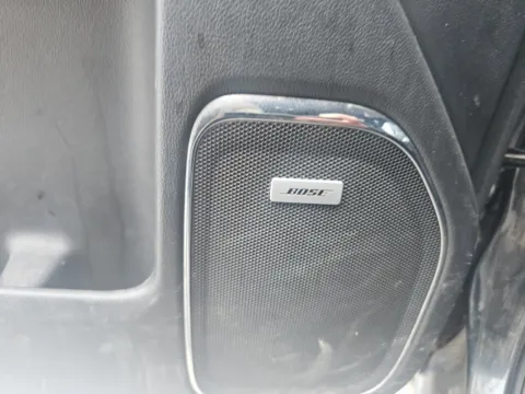 More photos of 2017 GMC Sierra 1500 SLT at Lakeway Auto Sales, TN