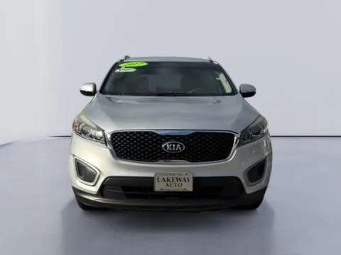 Another view of 2017 Kia Sorento LX for sale in Morristown, TN at Lakeway Auto Sales