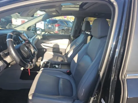 Photos of 2022 Honda Odyssey EX-L for sale in Morristown, TN at Lakeway Auto Sales