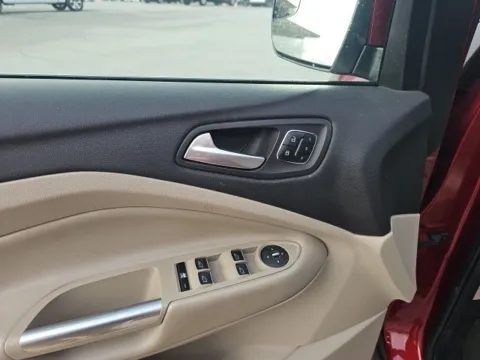 More photos of 2014 Ford Escape Titanium at Lakeway Auto Sales, TN