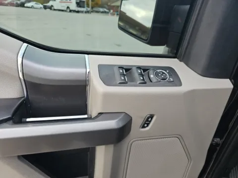 More photos of 2018 Ford F-150 XLT at Lakeway Auto Sales, TN