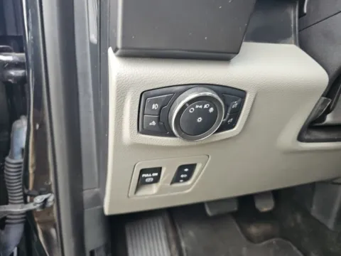 More photos of 2018 Ford F-150 XLT at Lakeway Auto Sales, TN