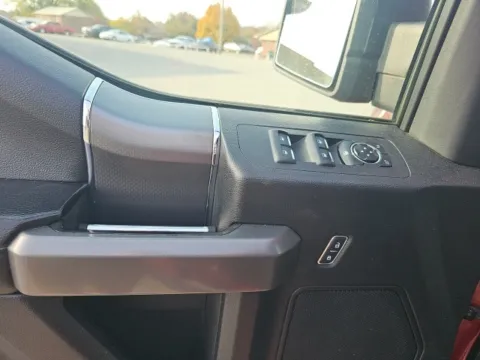 More photos of 2016 Ford F-150 XLT at Lakeway Auto Sales, TN