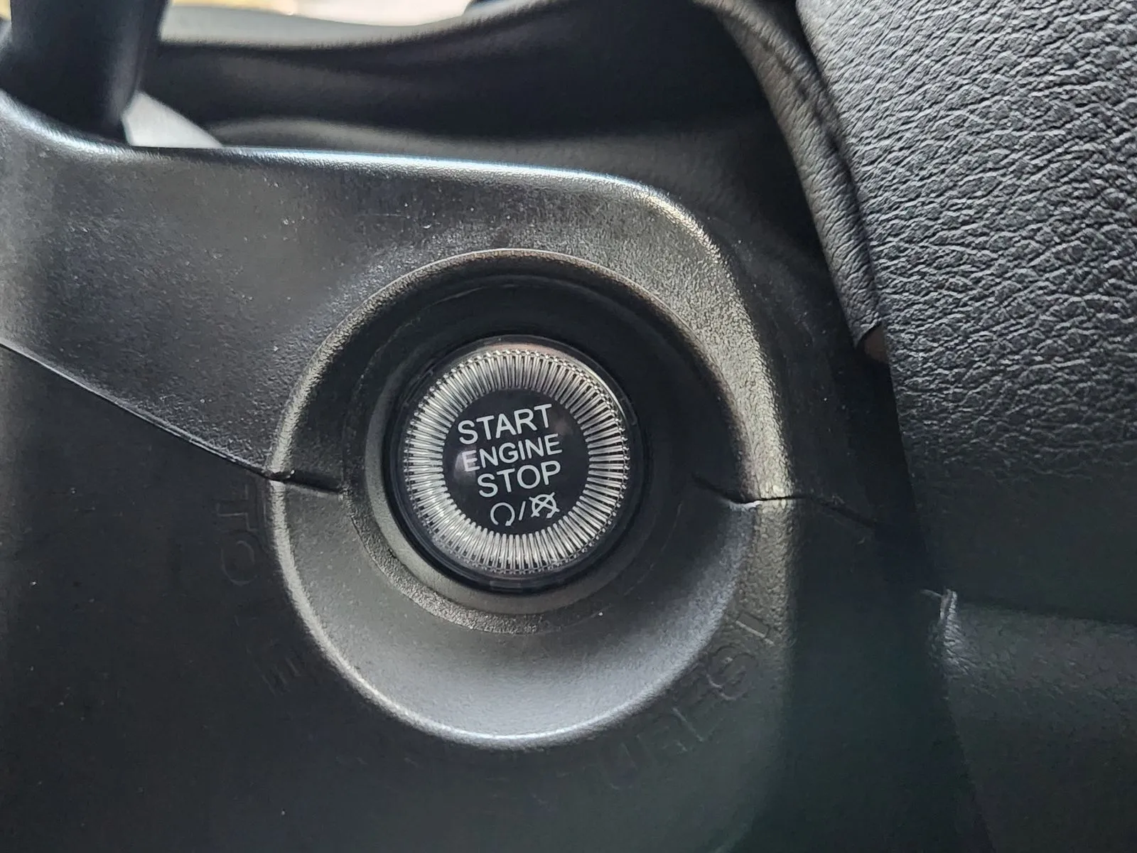 Jeep Renegade photo 27
