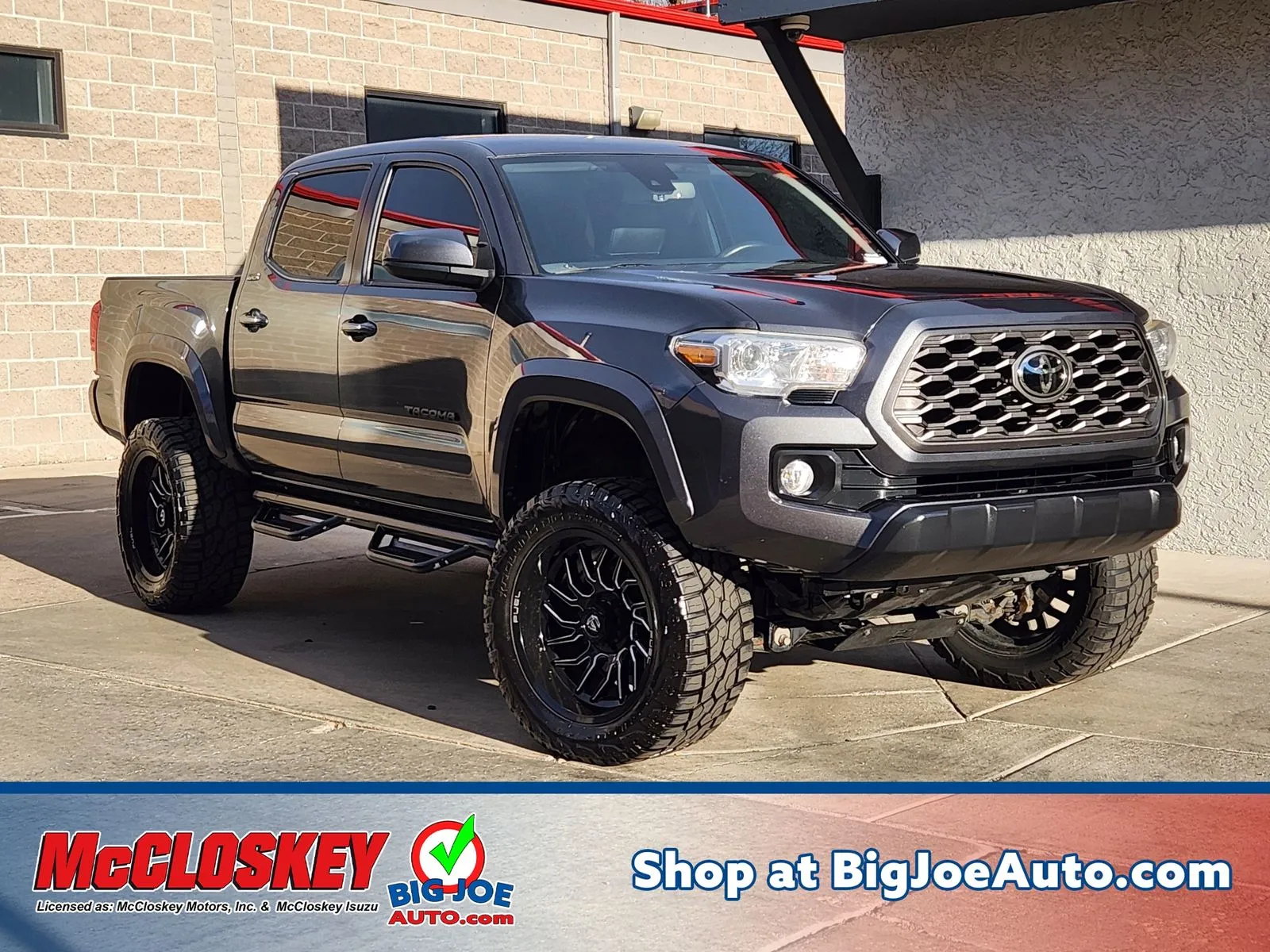 2020 Toyota Tacoma SR5's photo