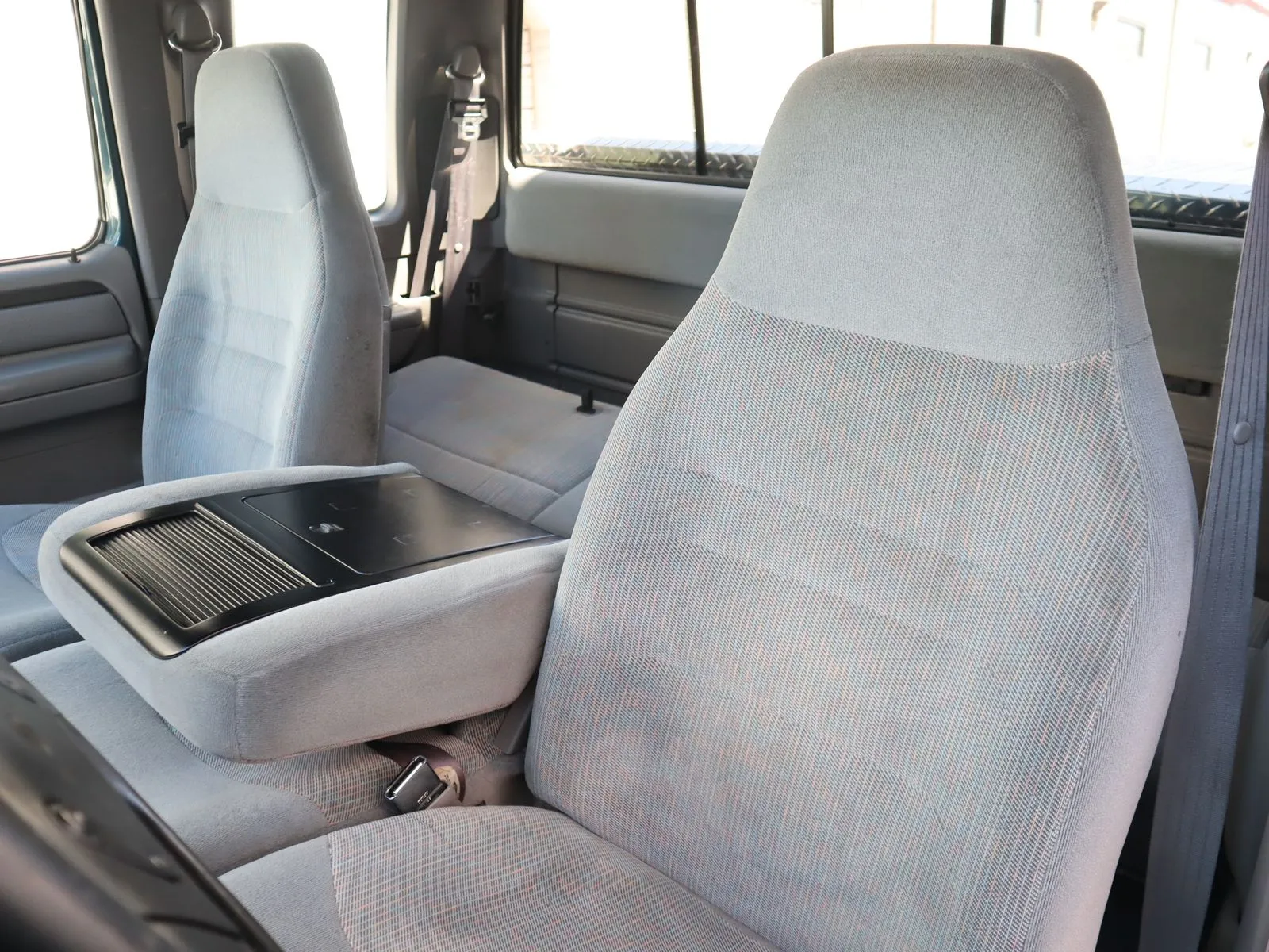 Ford F-250 photo 36