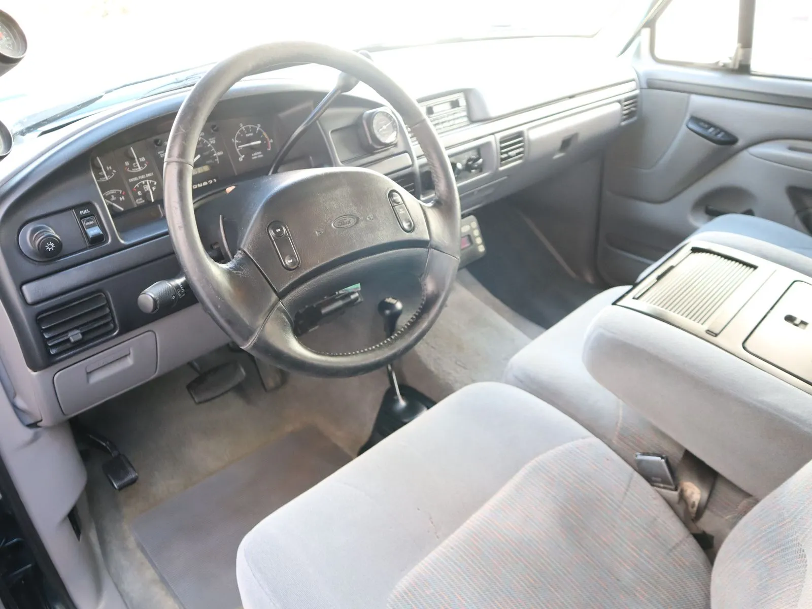 Ford F-250 photo 34