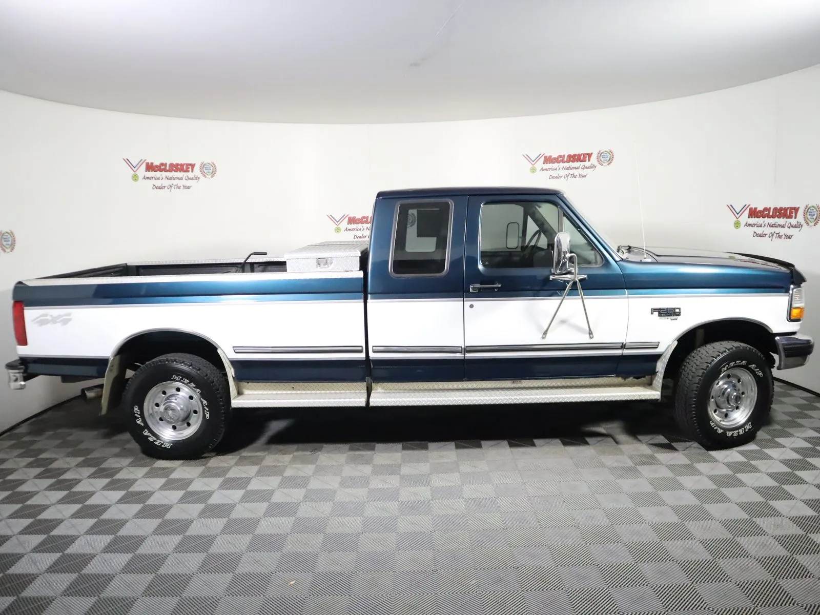 Ford F-250 photo 3