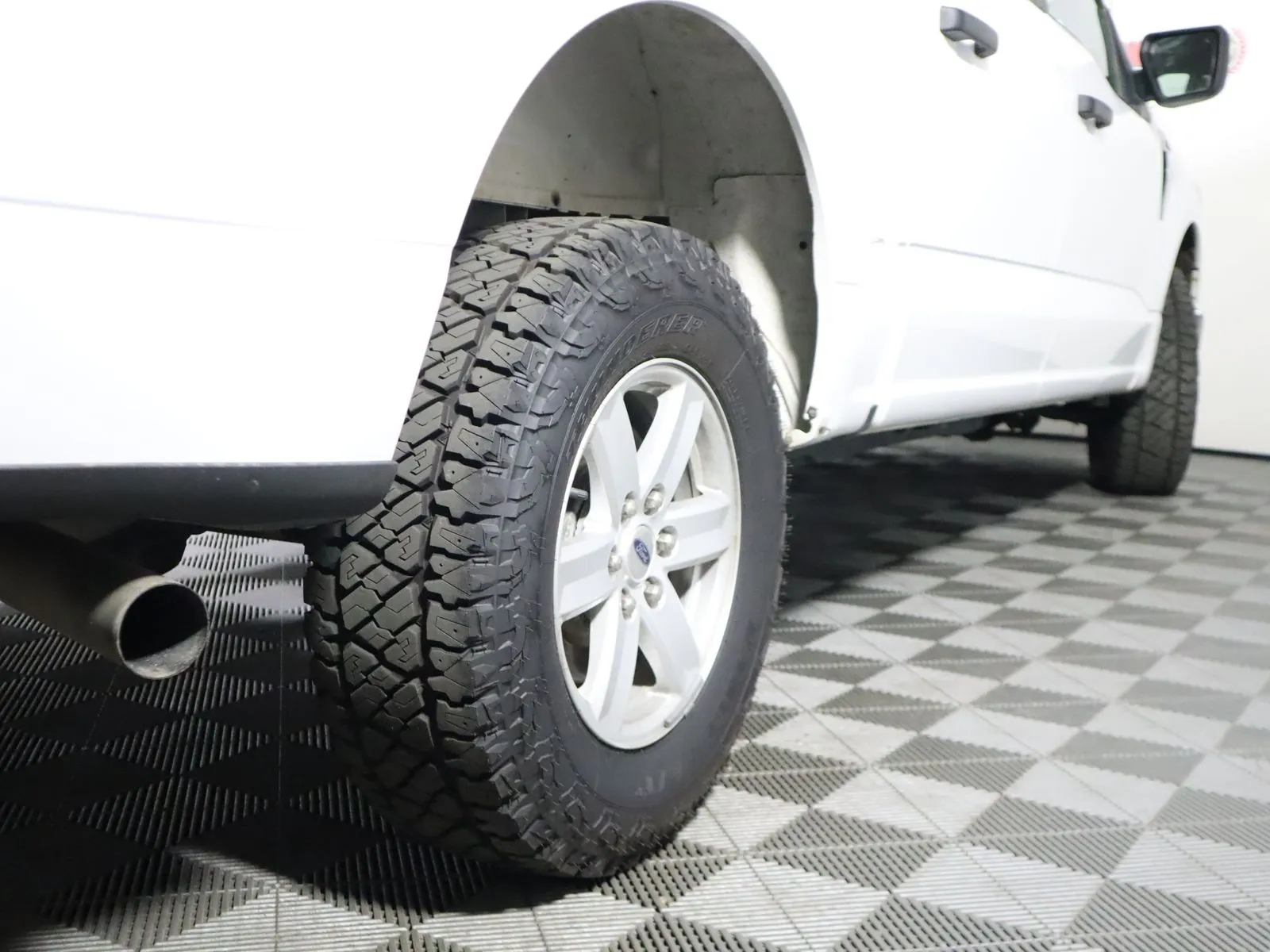 Ford F-150 photo 11