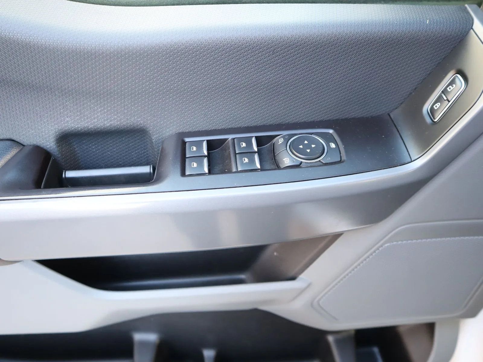 Ford F-150 photo 30
