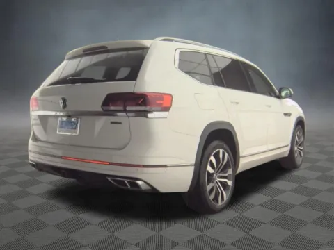 Another view of 2021 Volkswagen Atlas 3.6L V6 SEL Premium R-Line for sale in Colorado Springs, CO at McCloskey Imports & 4x4s (Licensed as McCloskey Isuzu)