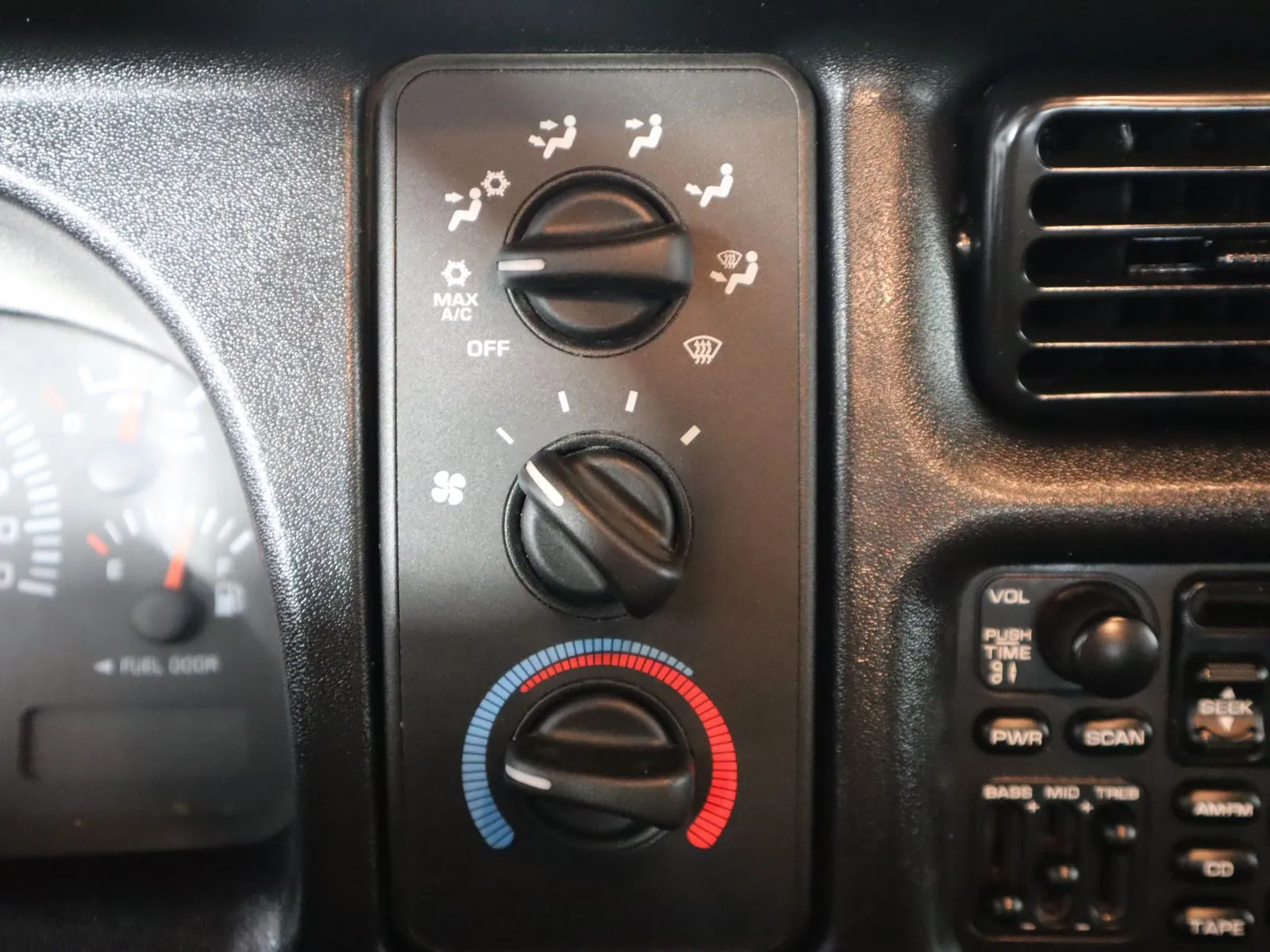 Dodge Ram photo 35