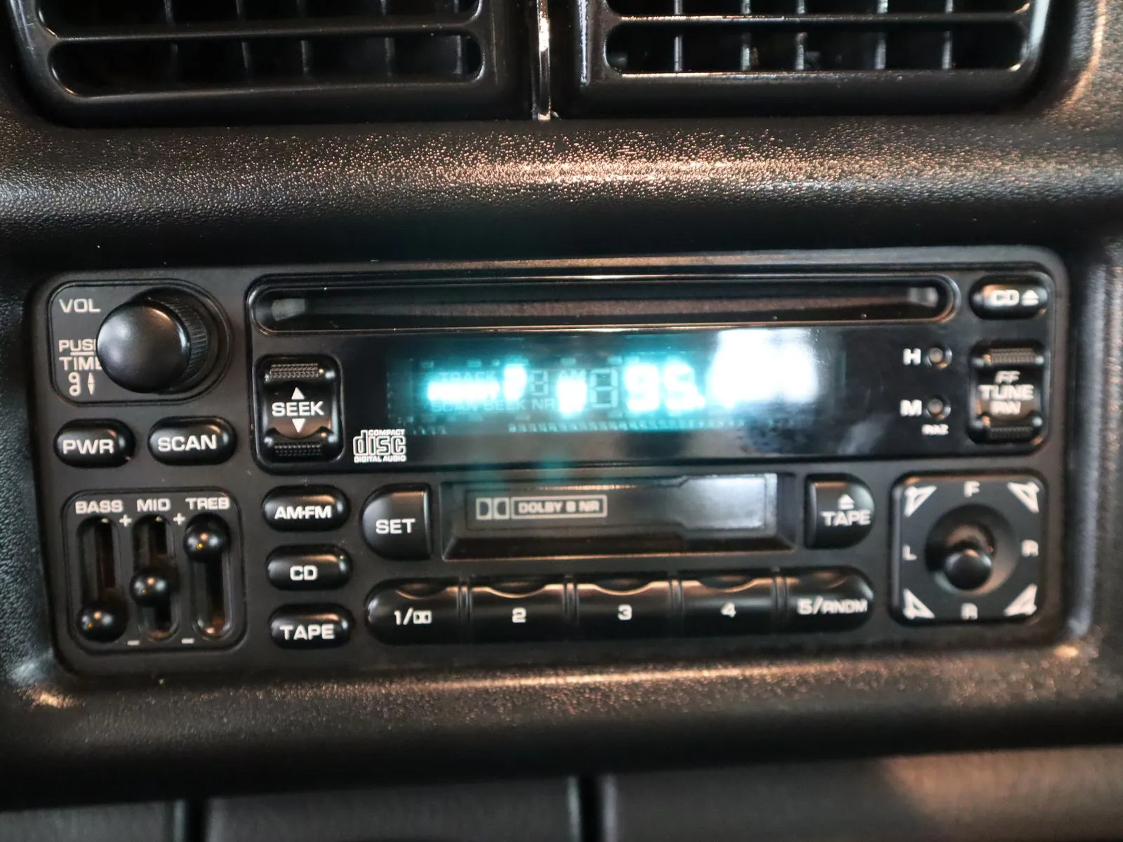 Dodge Ram photo 32