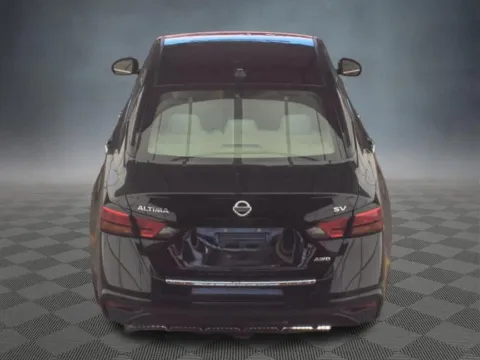 More photos of 2021 Nissan Altima 2.5 SV at McCloskey Imports & 4x4s (Licensed as McCloskey Isuzu), CO