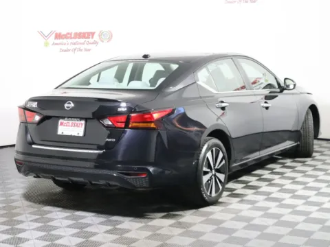 More photos of 2021 Nissan Altima 2.5 SV at McCloskey Imports & 4x4s (Licensed as McCloskey Isuzu), CO