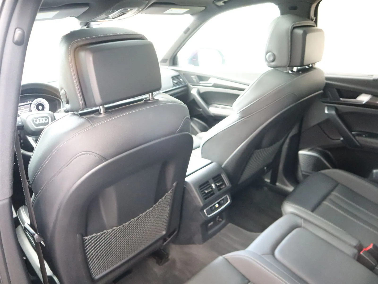 Audi SQ5 photo 49