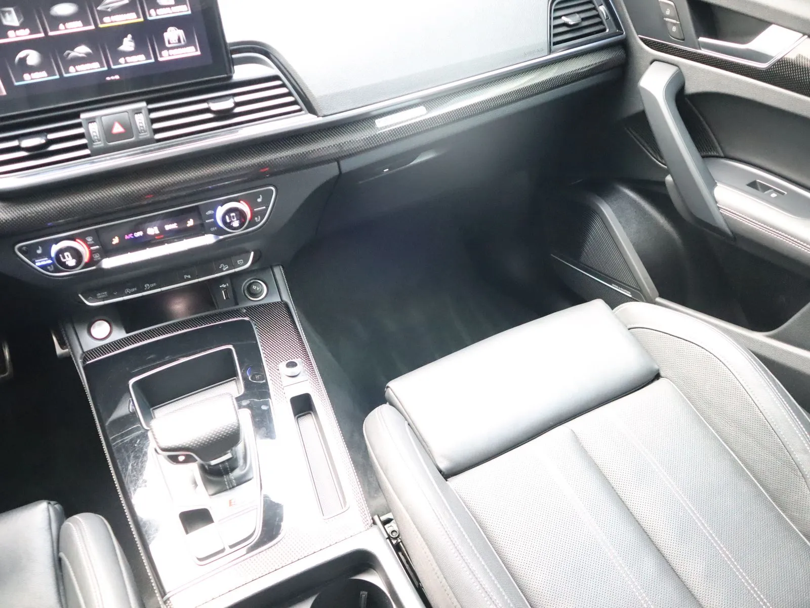 Audi SQ5 photo 30