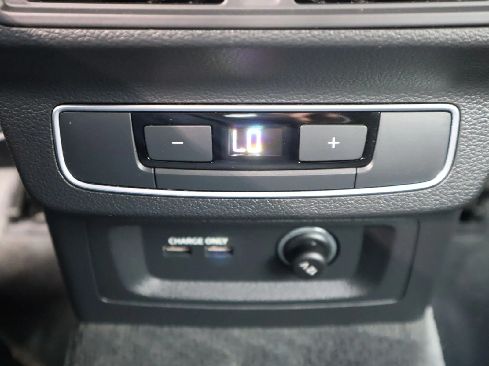 Audi SQ5 photo 31